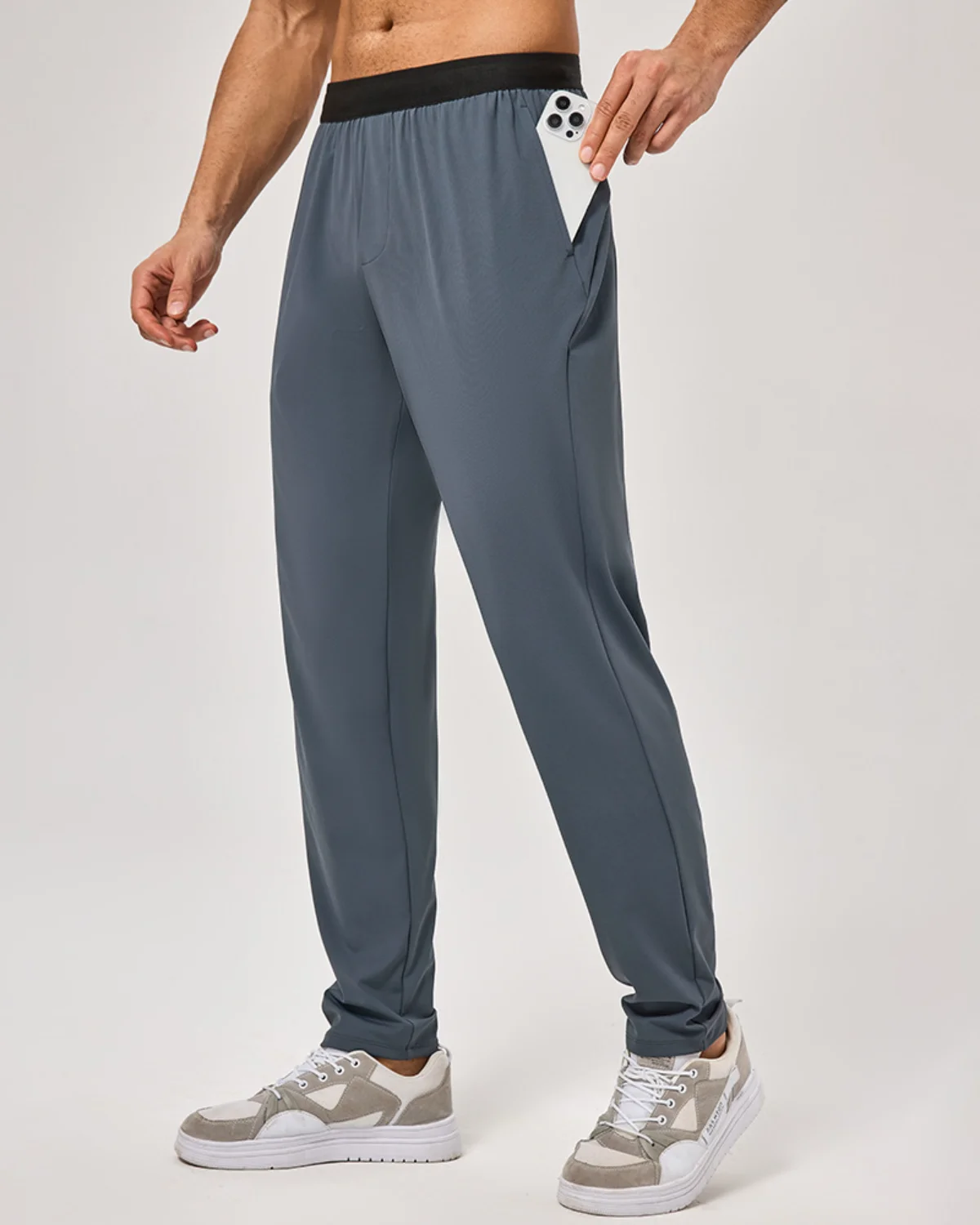 Men's Training Joggers MP47 in Navy
