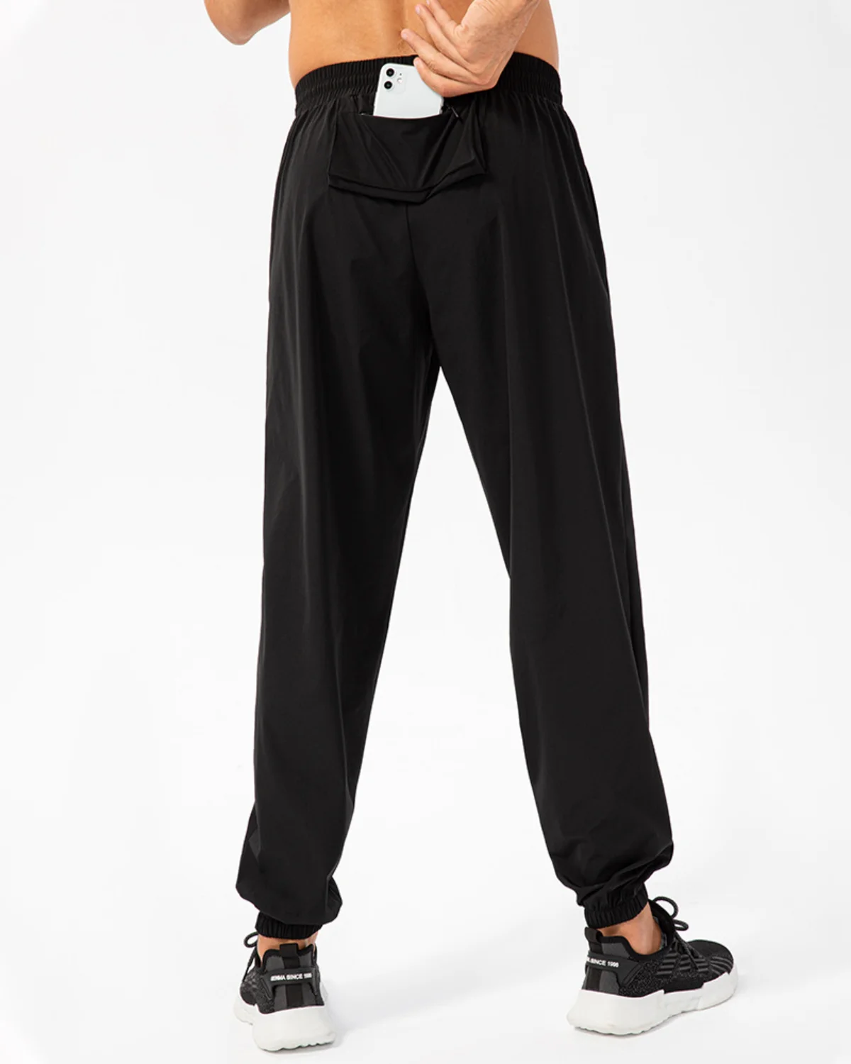 Men's Training Joggers MP49 in Black