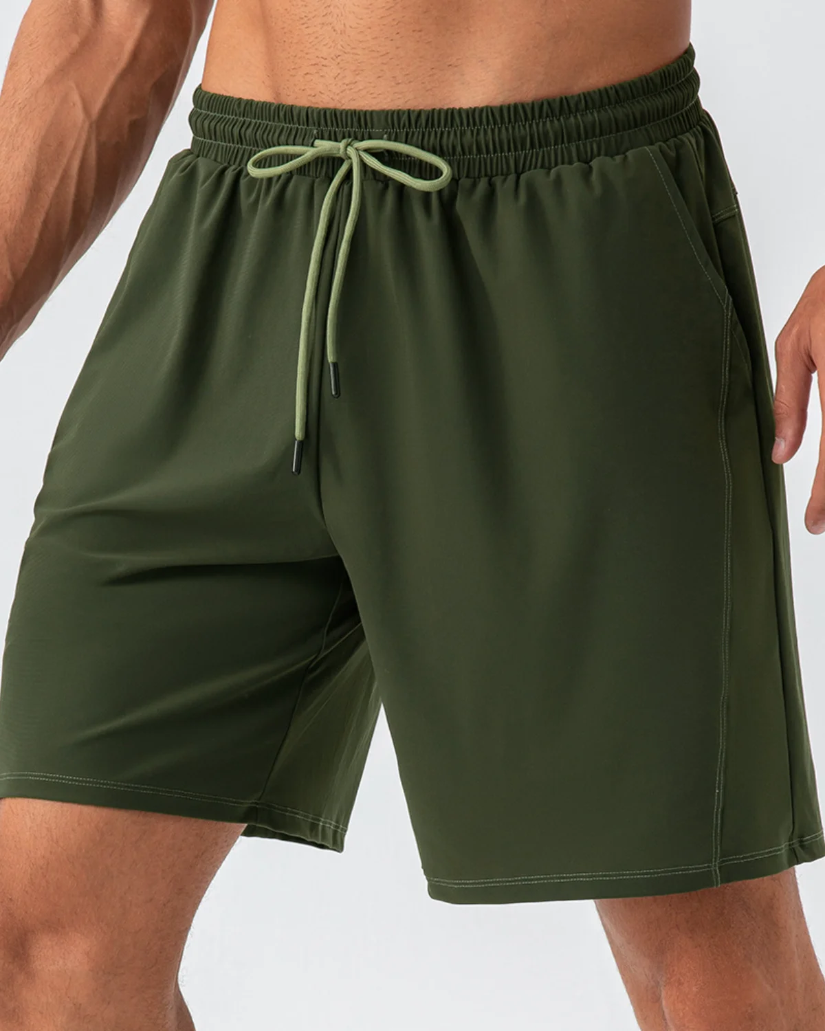 Men's Training Shorts MH18 in Army Green