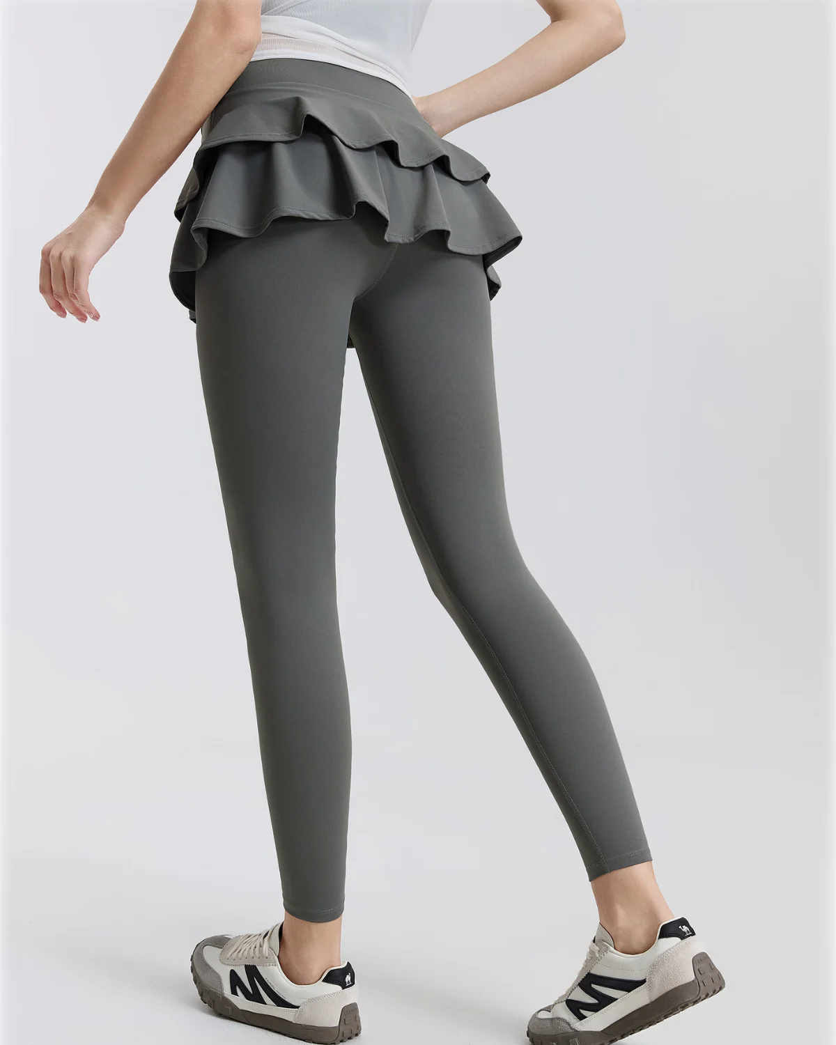 Women's 7/8 Yoga Leggings NP290 in Grey