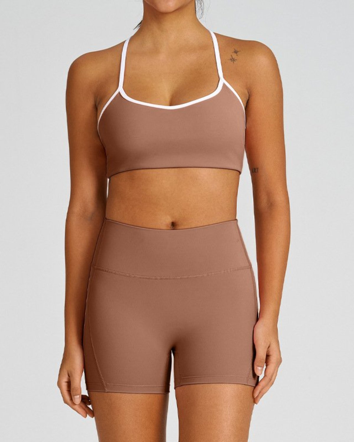 Women's Cut-and-Sew Yoga Set NS01 in Camel