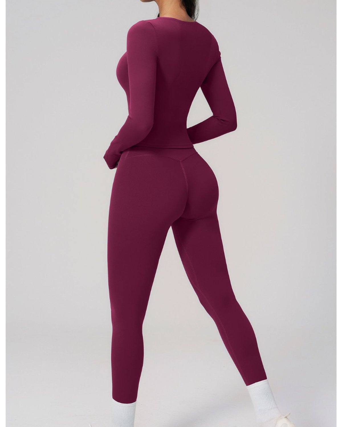 Women's Cut-and-Sew Yoga Set NS03 in Wine