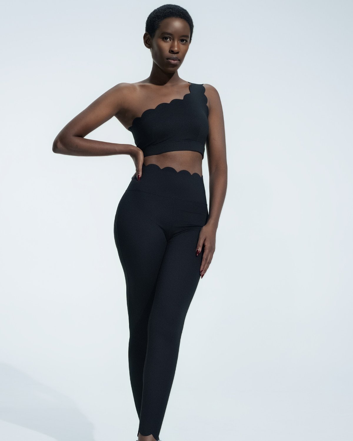 Women's Cut-and-Sew Yoga Set NS06 in Black