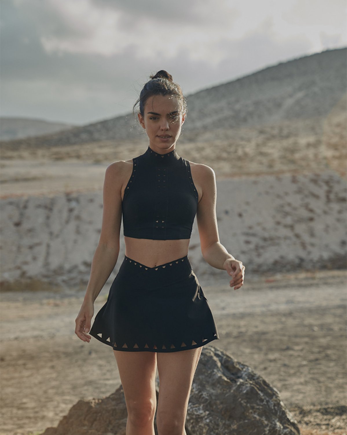 Women's Cut-and-Sew Yoga Set NS09 in Black