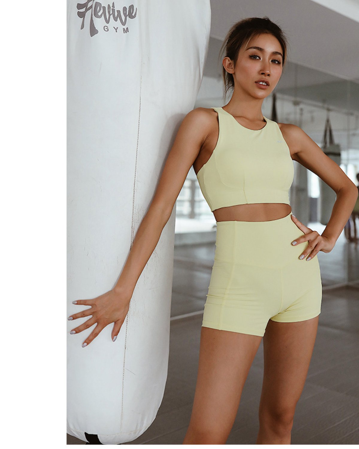 Women's Cut-and-Sew Yoga Set NS10 in Light Tea Beige