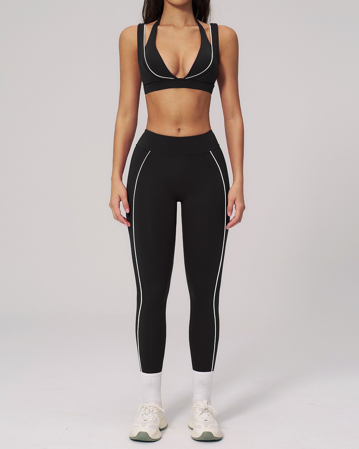Women's Cut-and-Sew Yoga Set NS107 in Black