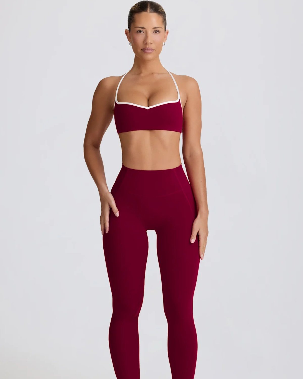 Women's Cut-and-Sew Yoga Set NS13 in Wine