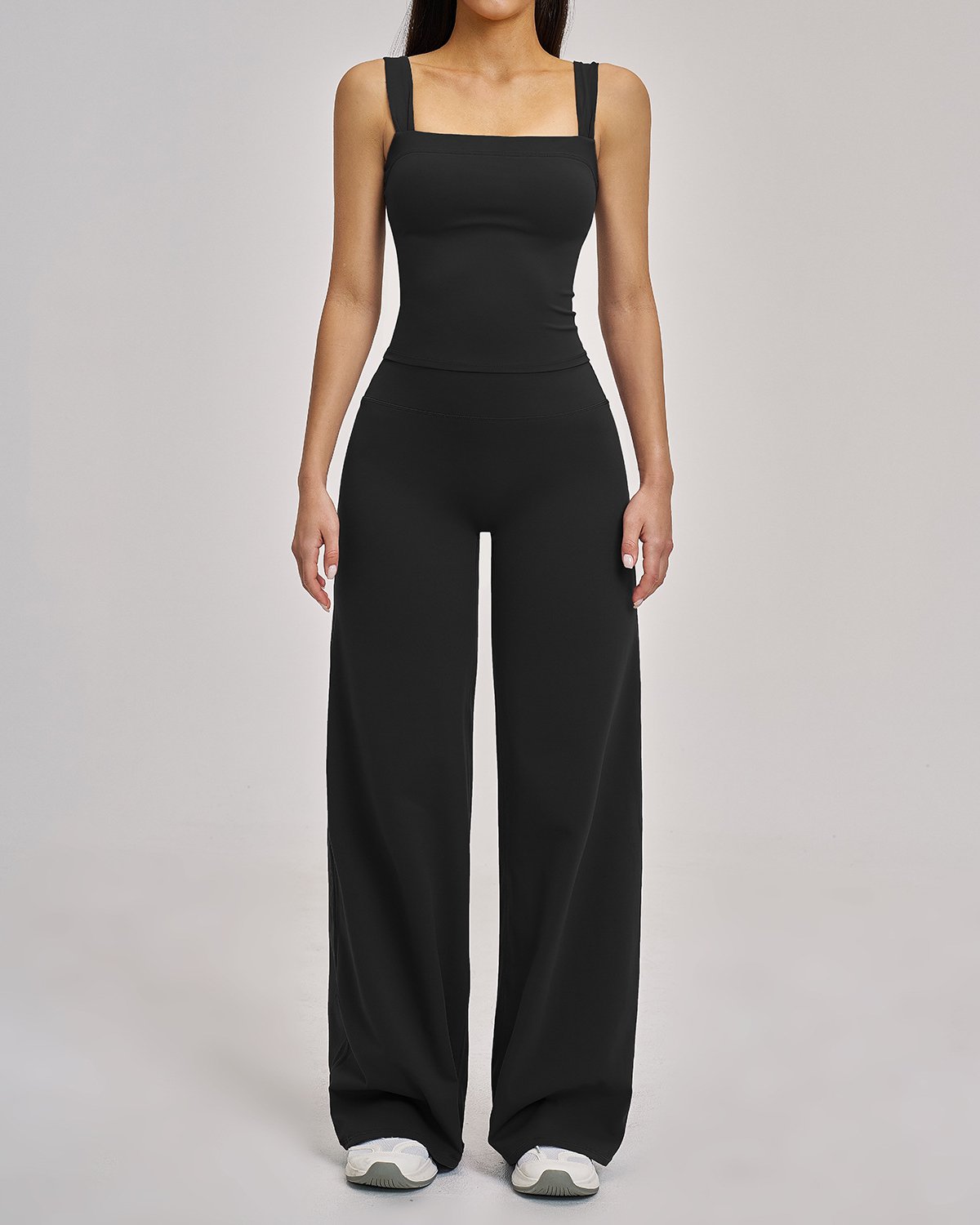 Women's Cut-and-Sew Yoga Set NS132 in Black