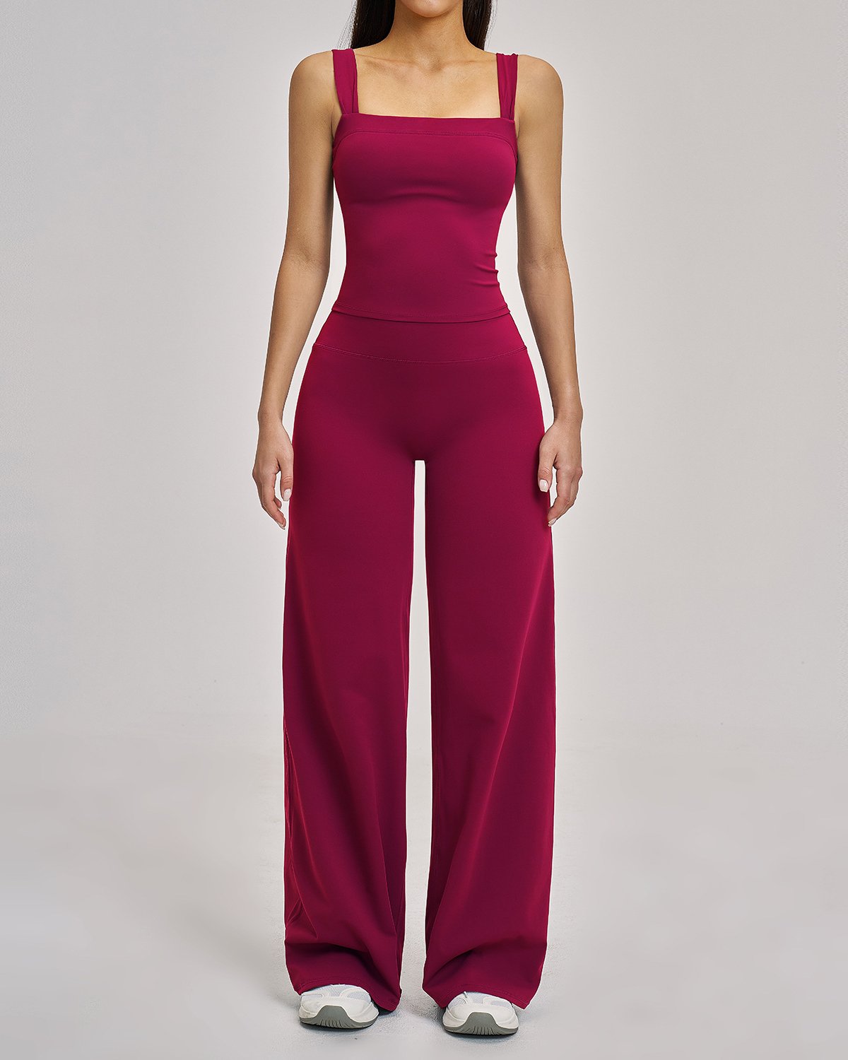 Women's Cut-and-Sew Yoga Set NS132 in Wine