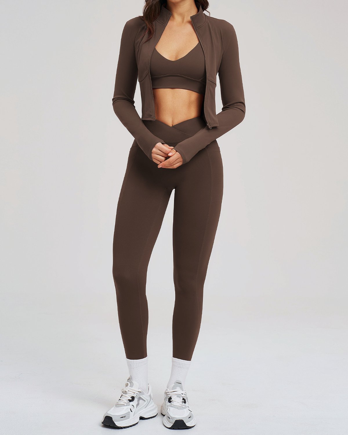 Women's Cut-and-Sew Yoga Set NS172-1 in Brown