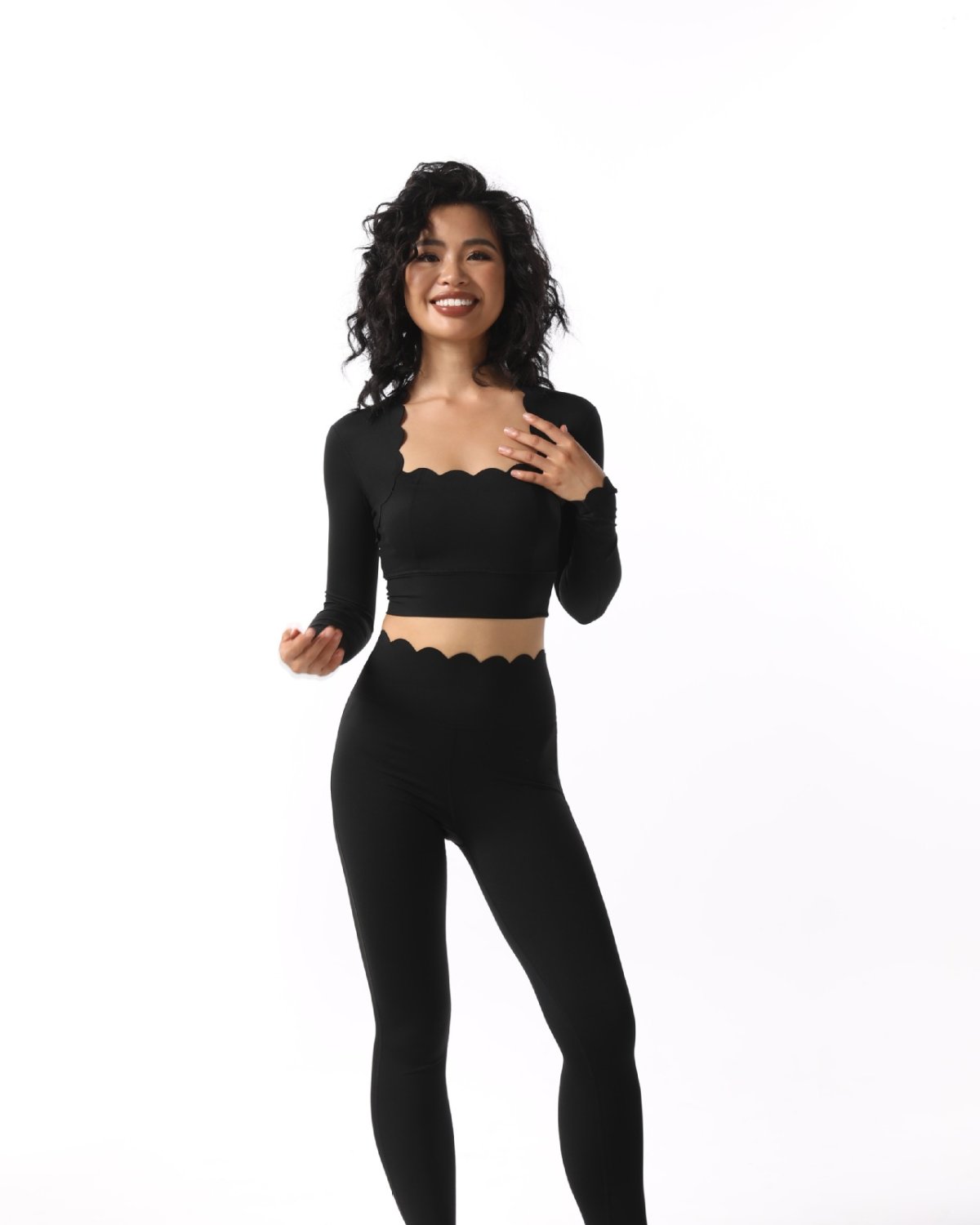 Women's Cut-and-Sew Yoga Set NS19-1 in Black