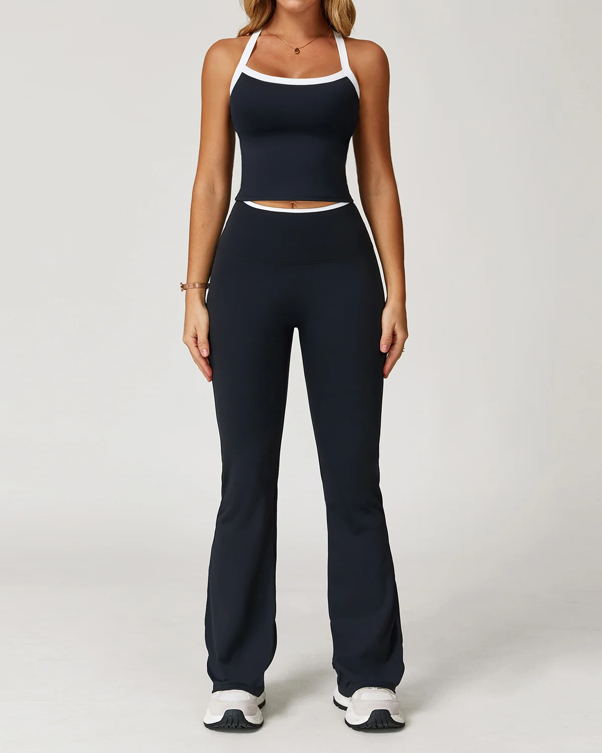 Women's Cut-and-Sew Yoga Set NS193-2 in Black