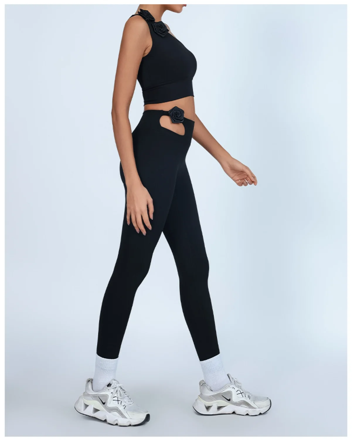 Women's Cut-and-Sew Yoga Set NS222 in Black