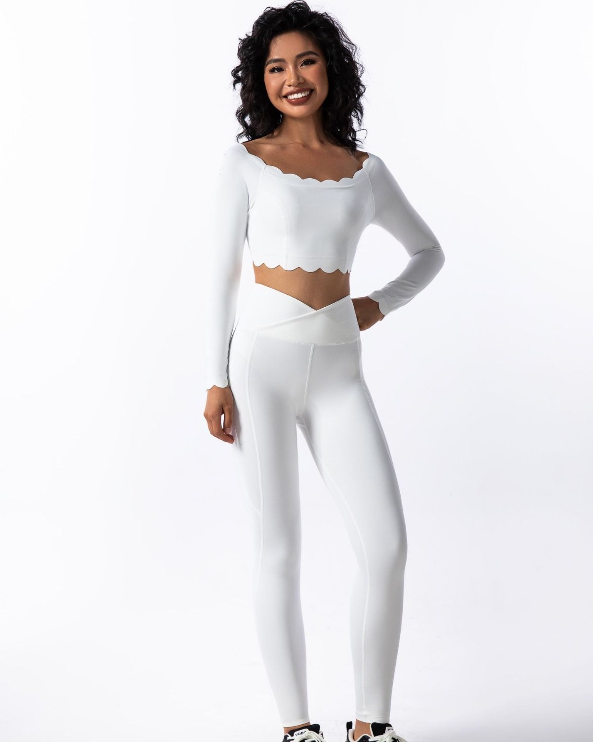 Women's Cut-and-Sew Yoga Set NS23 in White