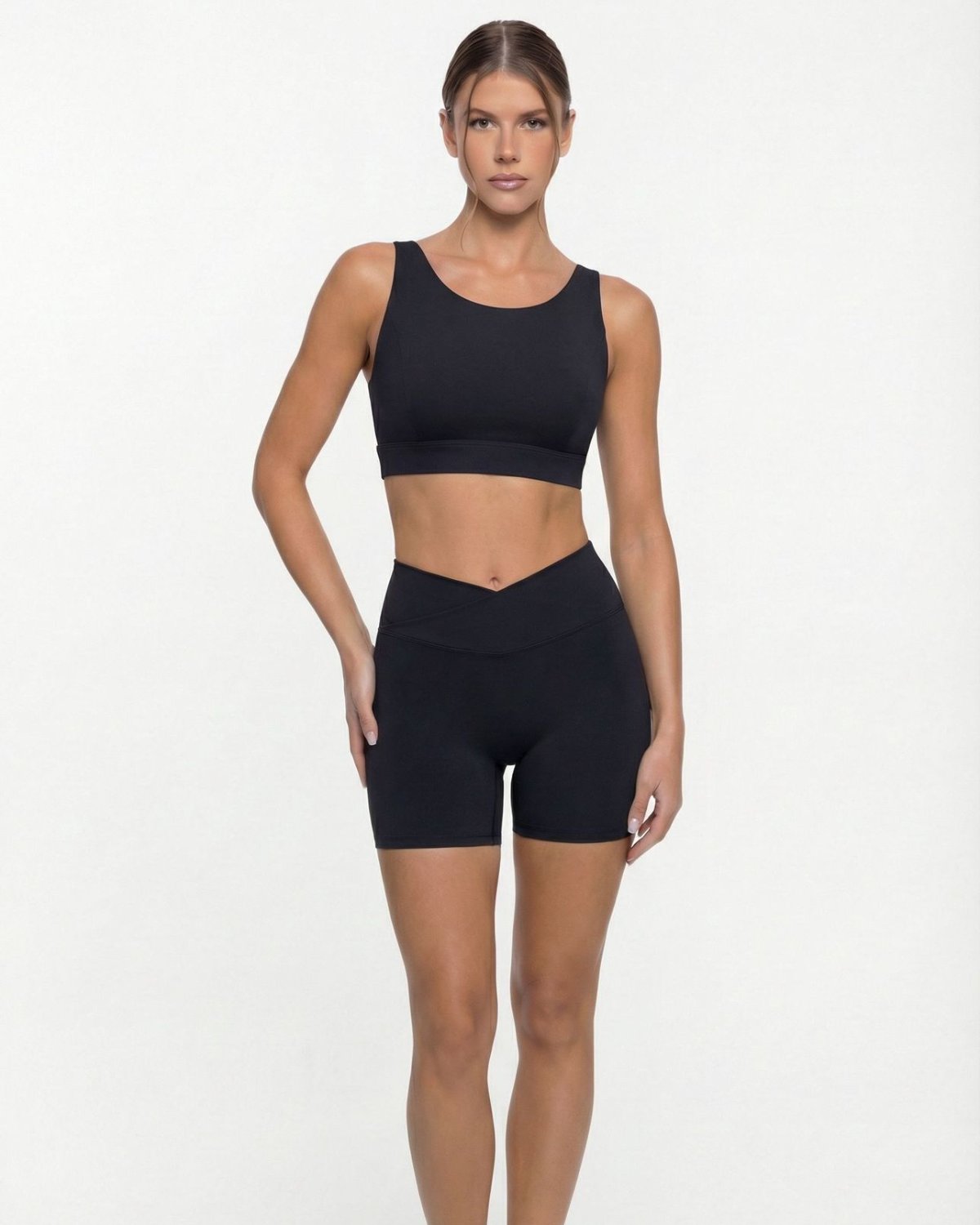 Women's Cut-and-Sew Yoga Set NS26 in Black