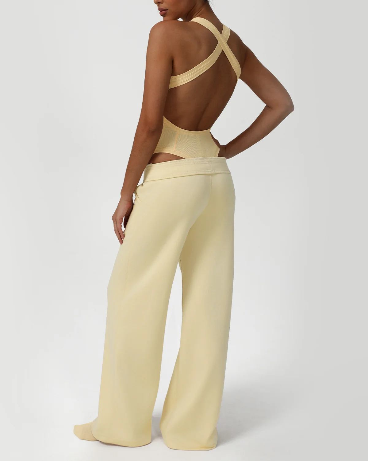 Women's Cut-and-Sew Yoga Set NS293 in Yellow