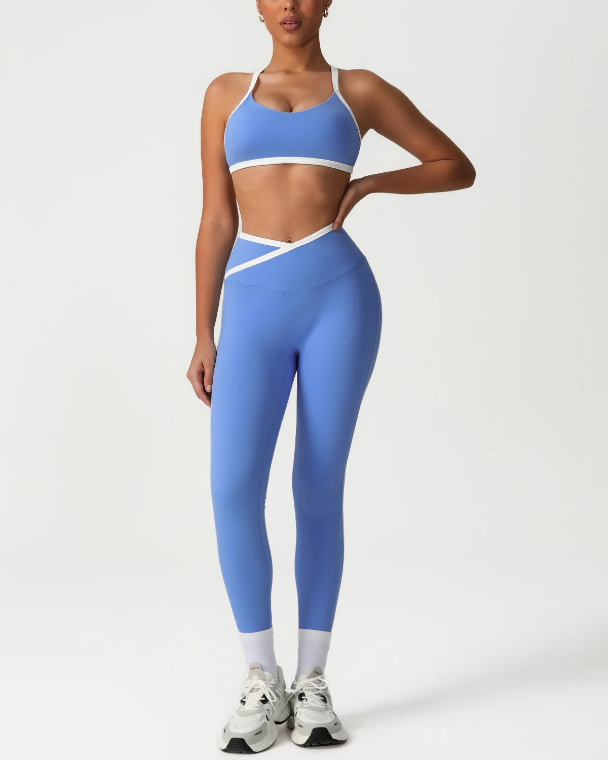 Women's Cut-and-Sew Yoga Set NS296 in Sky Blue