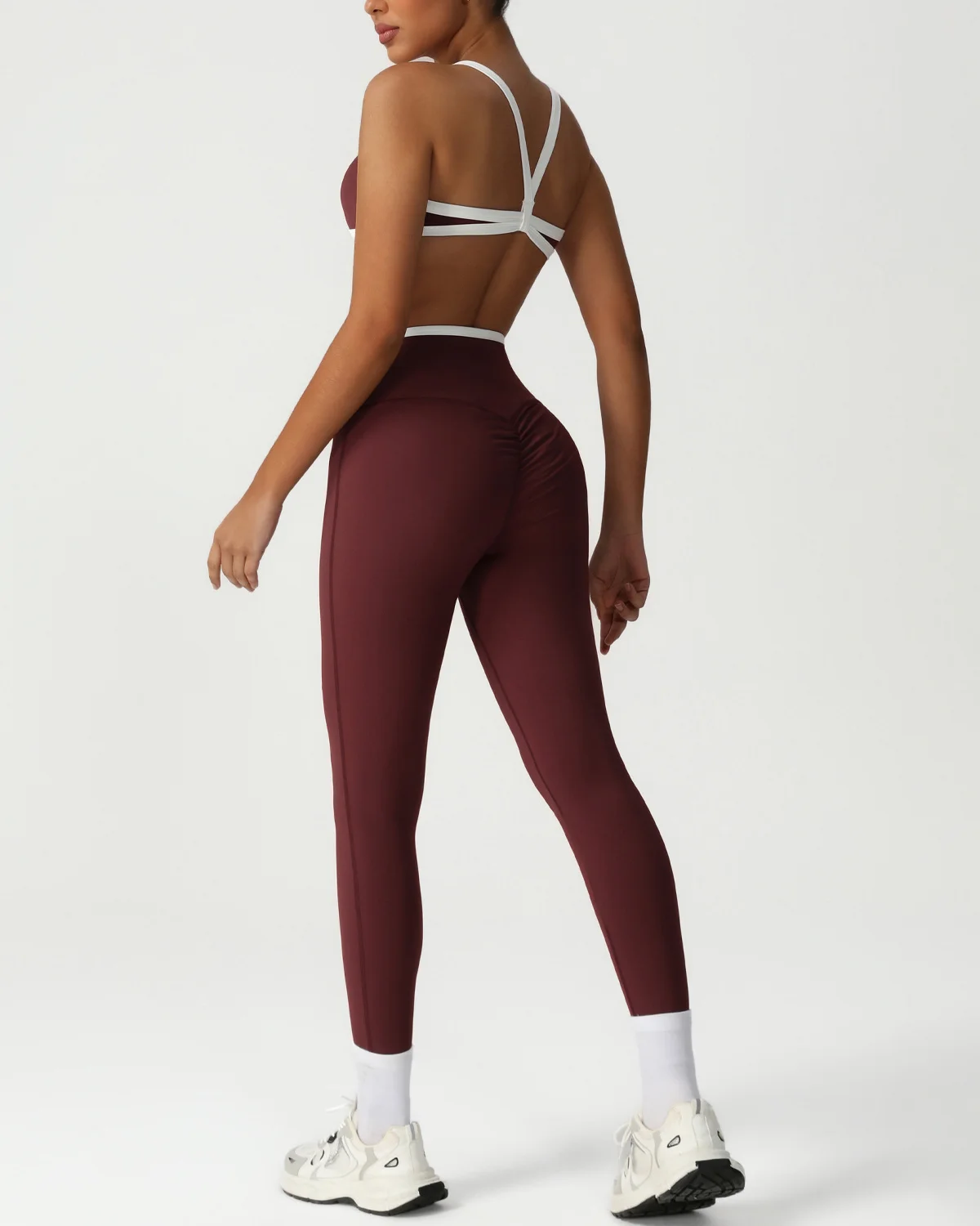 Women's Cut-and-Sew Yoga Set NS296 in Wine