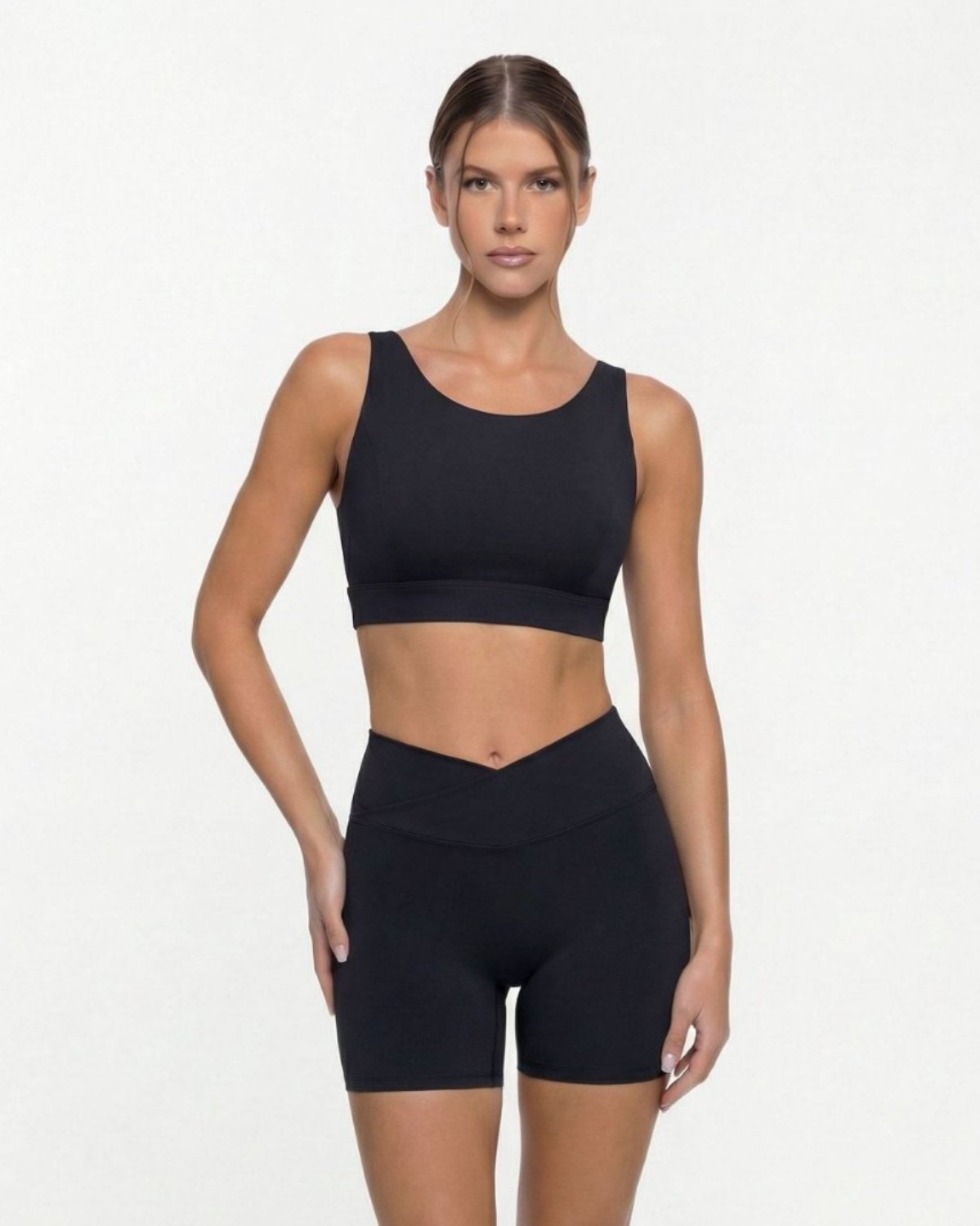 Women's Cut-and-Sew Yoga Set NS43 in Black