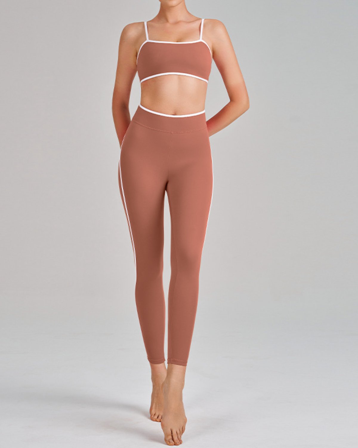 Women's Cut-and-Sew Yoga Set NS59 in Reddish Brown