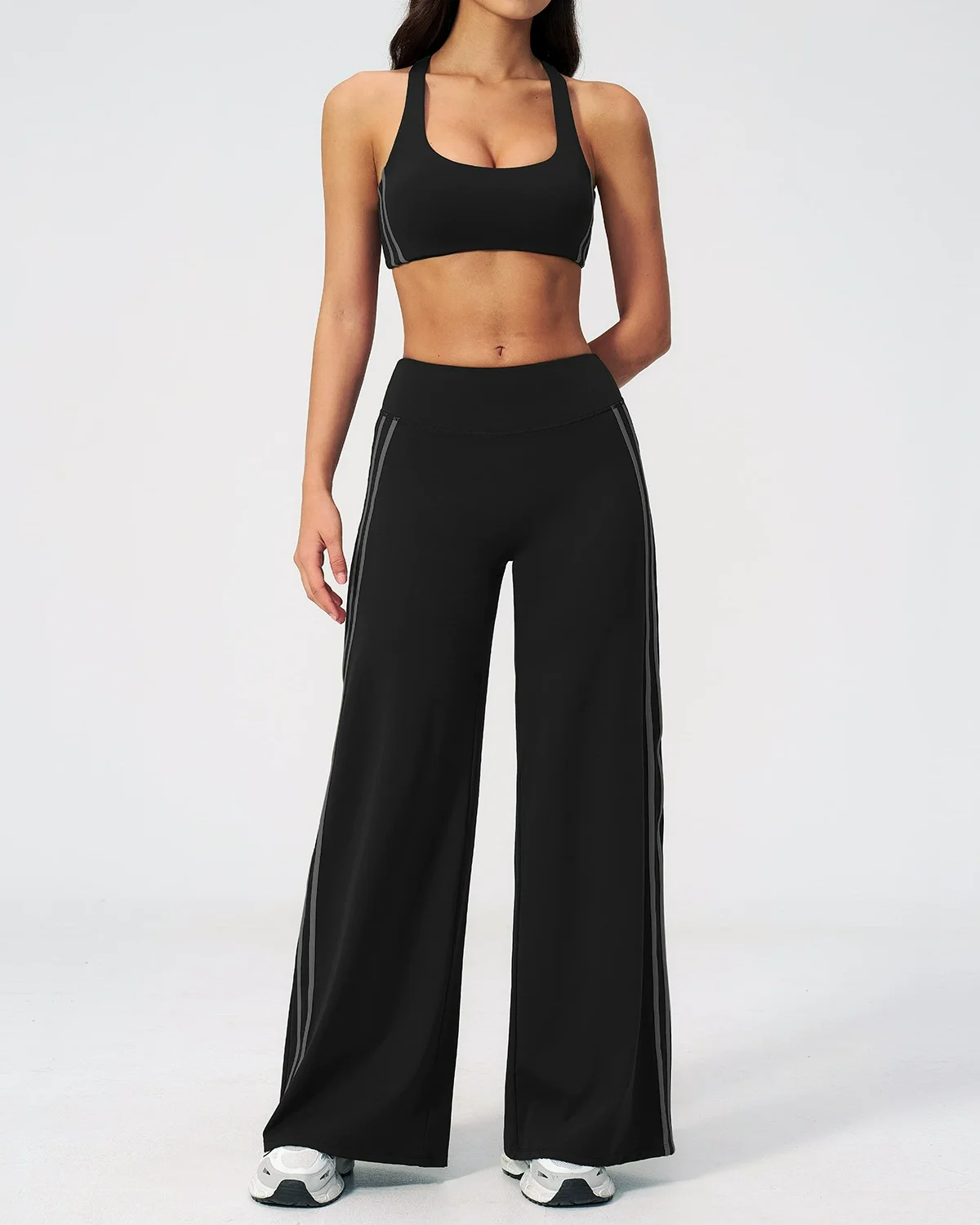 Women's Cut-and-Sew Yoga Set NS598-2 in Black