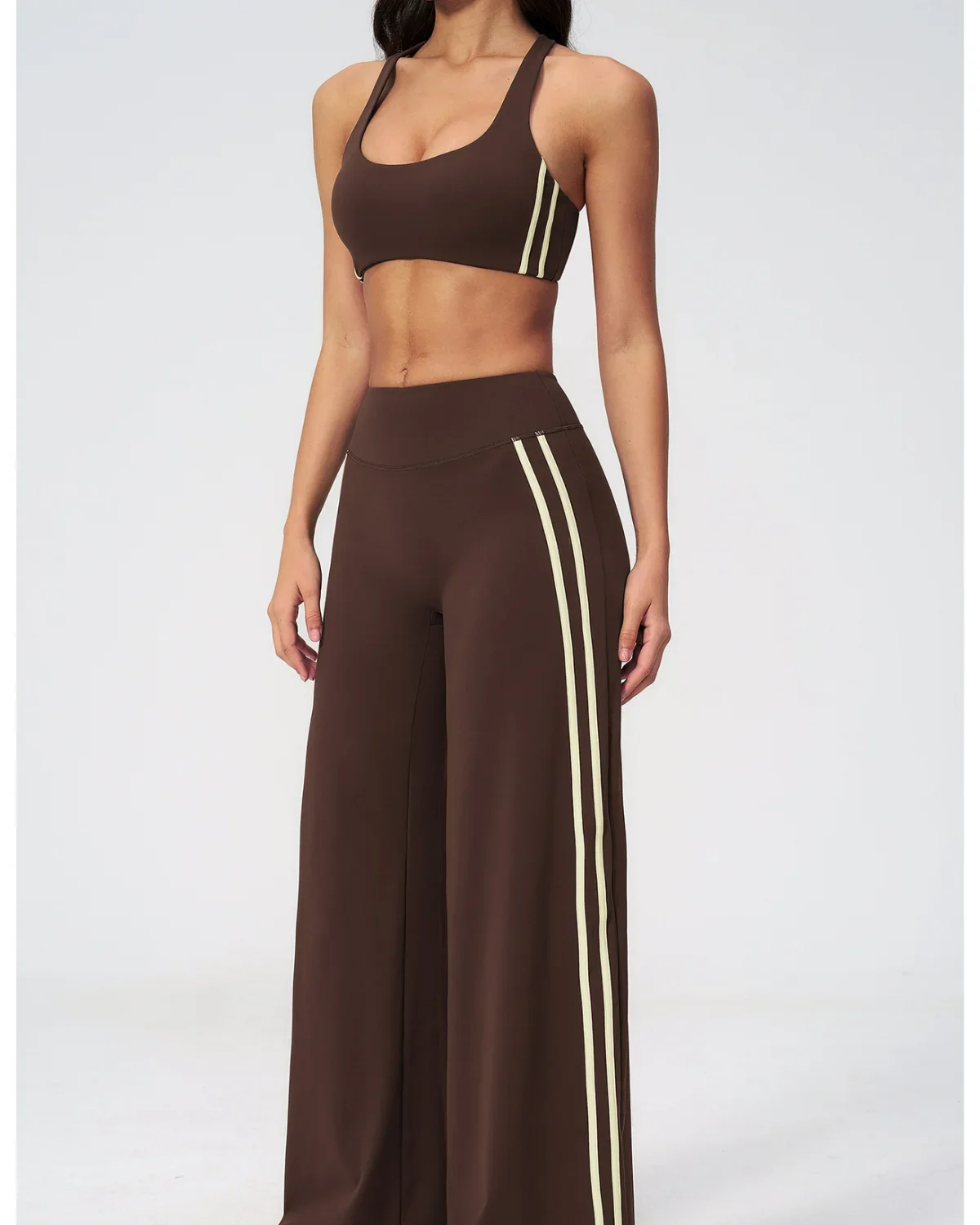 Women's Cut-and-Sew Yoga Set NS598-2 in Brown