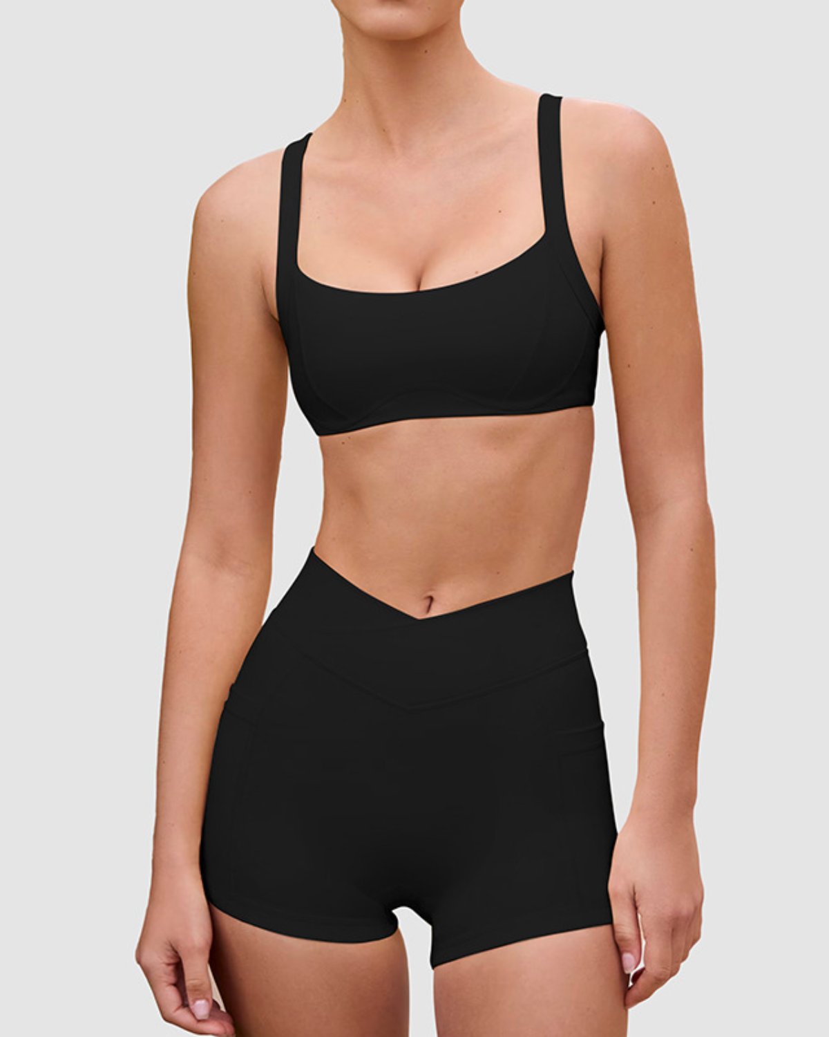Women's Cut-and-Sew Yoga Set NS60 in Black