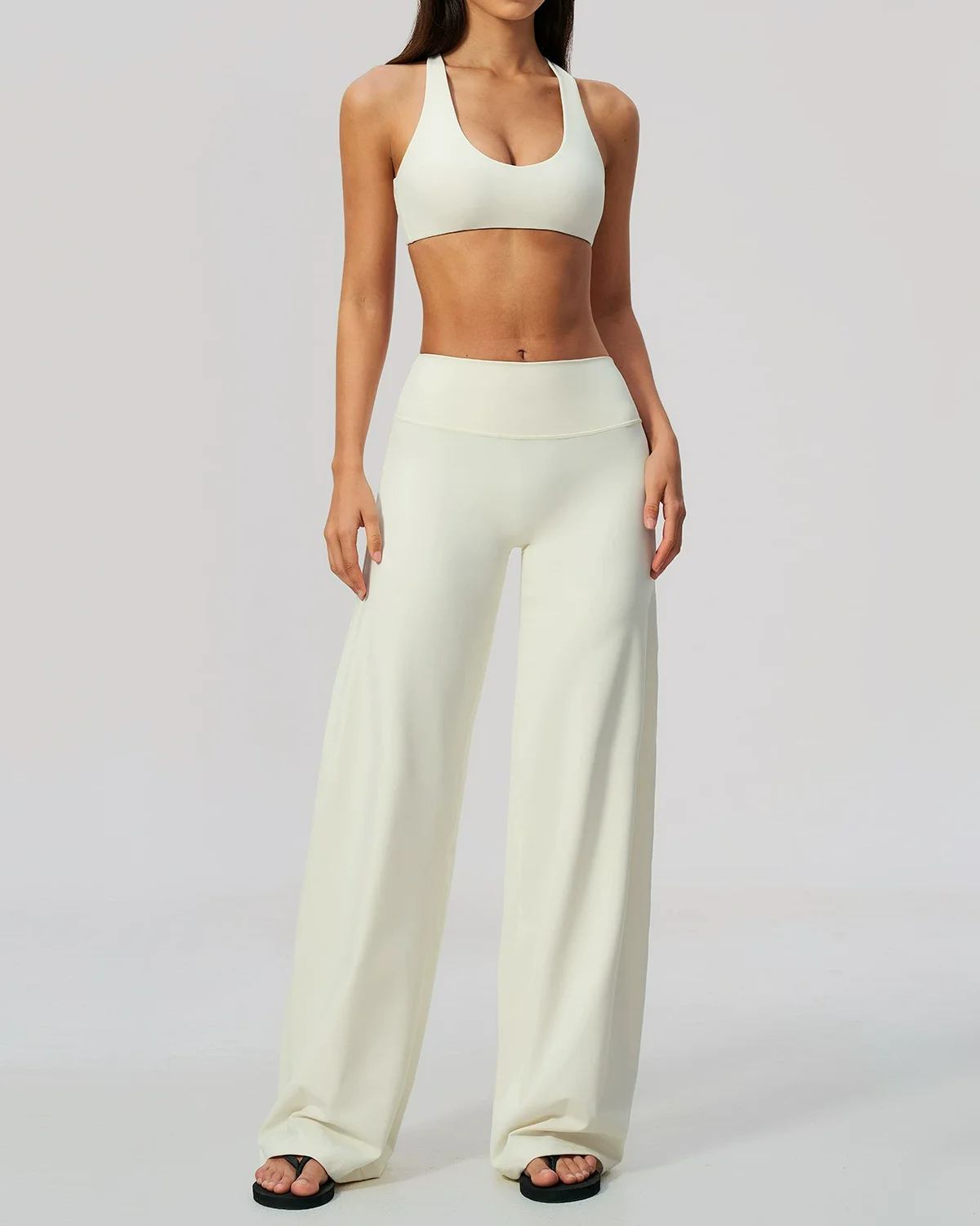 Women's Cut-and-Sew Yoga Set NS600 in Beige