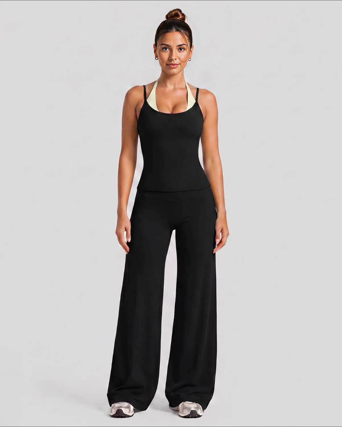 Women's Cut-and-Sew Yoga Set NS618 in Black