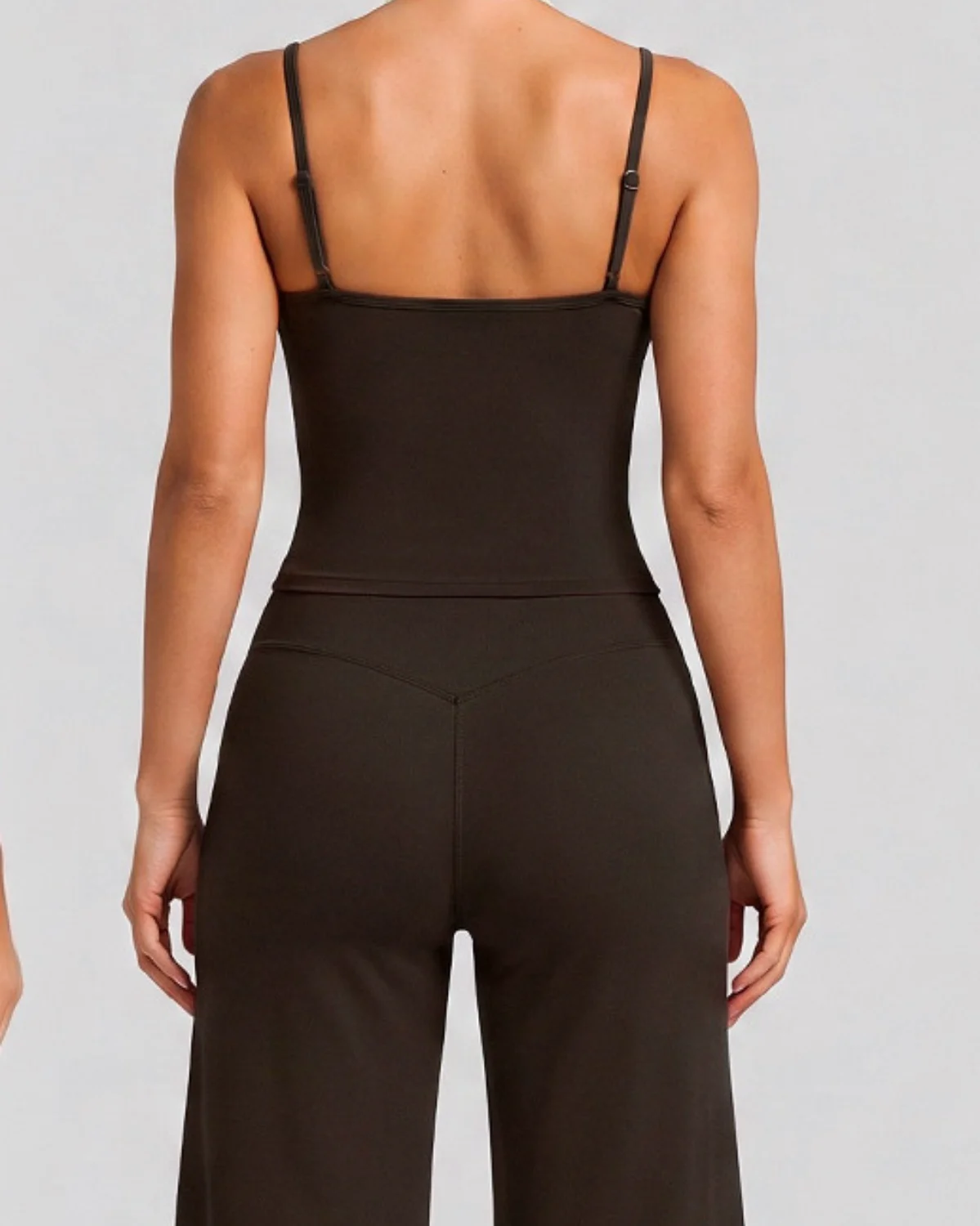 Women's Cut-and-Sew Yoga Set NS618 in Brown