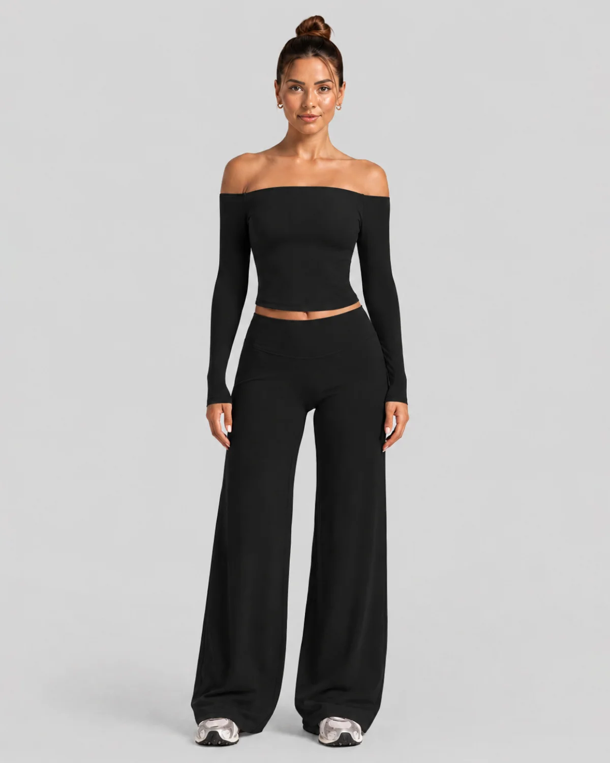 Women's Cut-and-Sew Yoga Set NS620 in Black