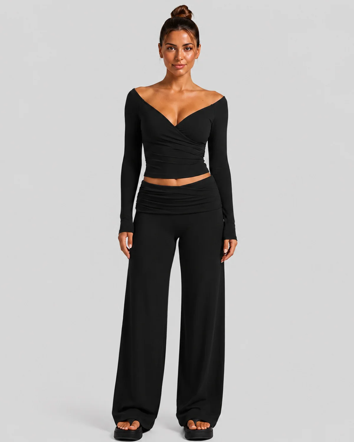 Women's Cut-and-Sew Yoga Set NS621 in Black