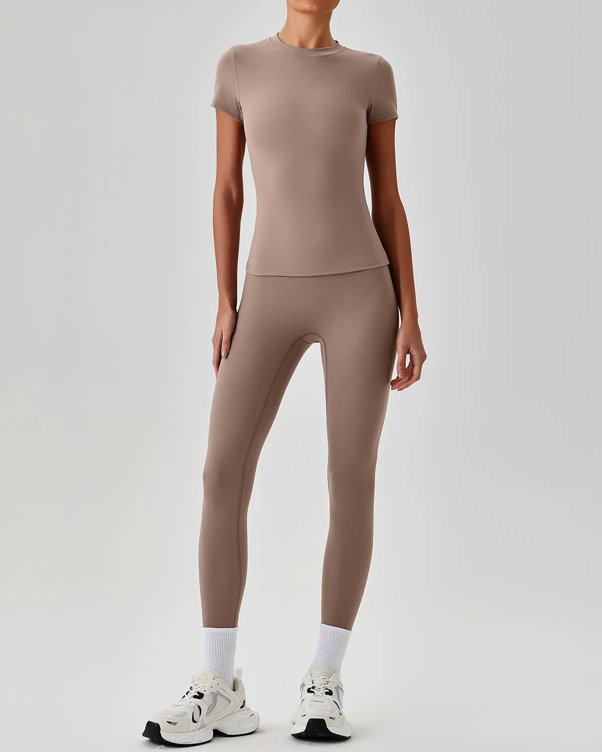 Women's Cut-and-Sew Yoga Set NS622 in Brown