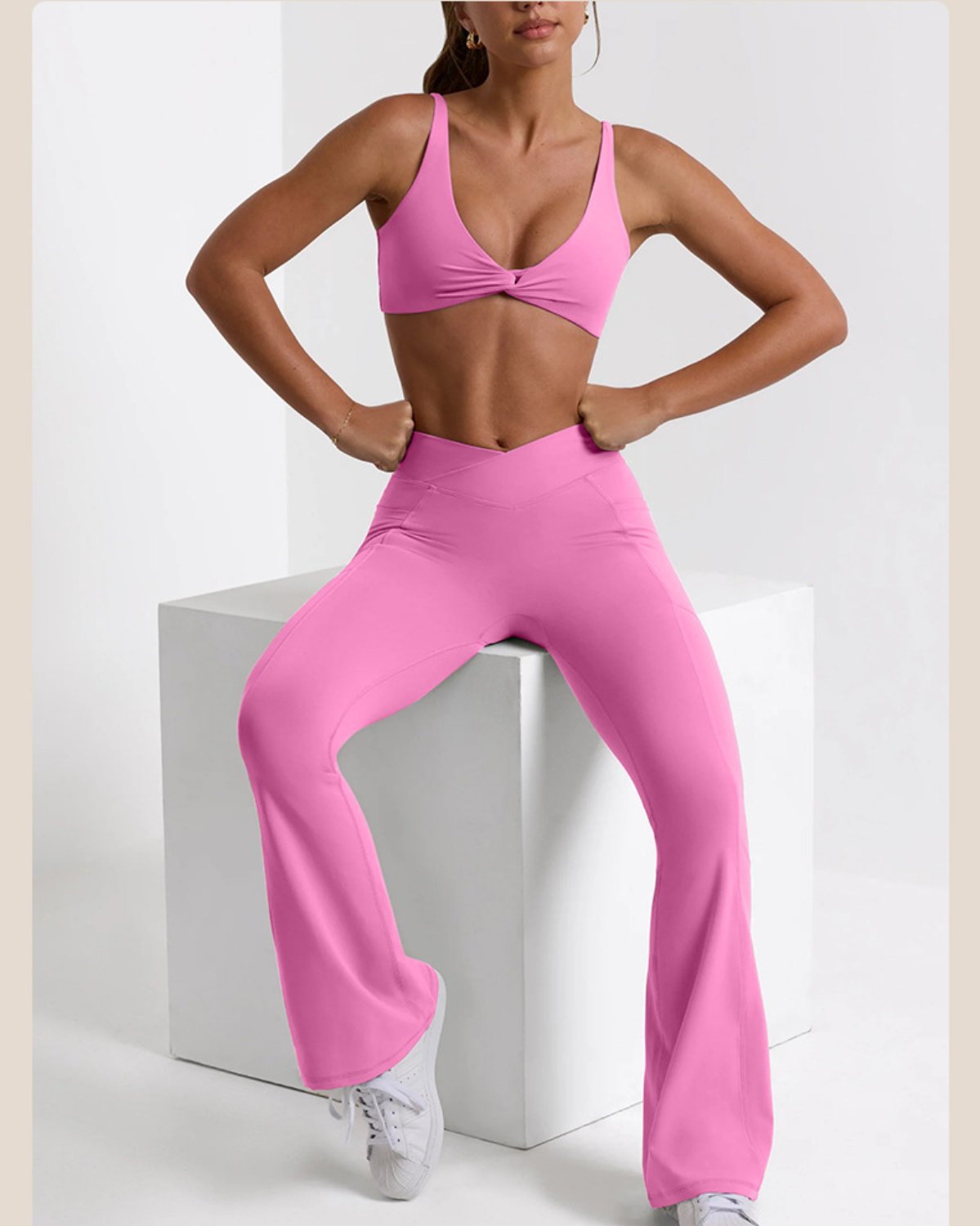 Women's Cut-and-Sew Yoga Set NS66 in Pink