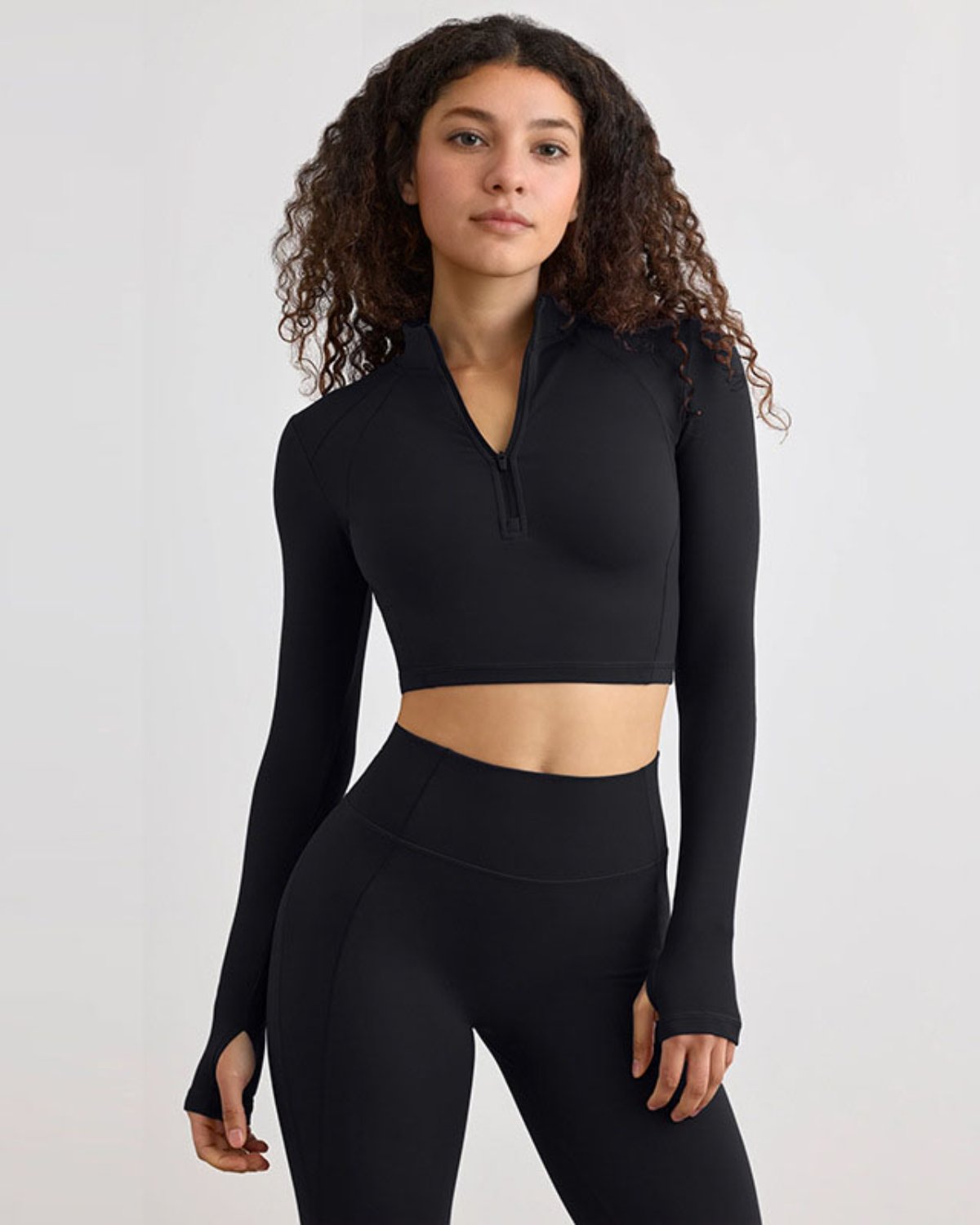 Women's Cut-and-Sew Yoga Set NS67 in Black