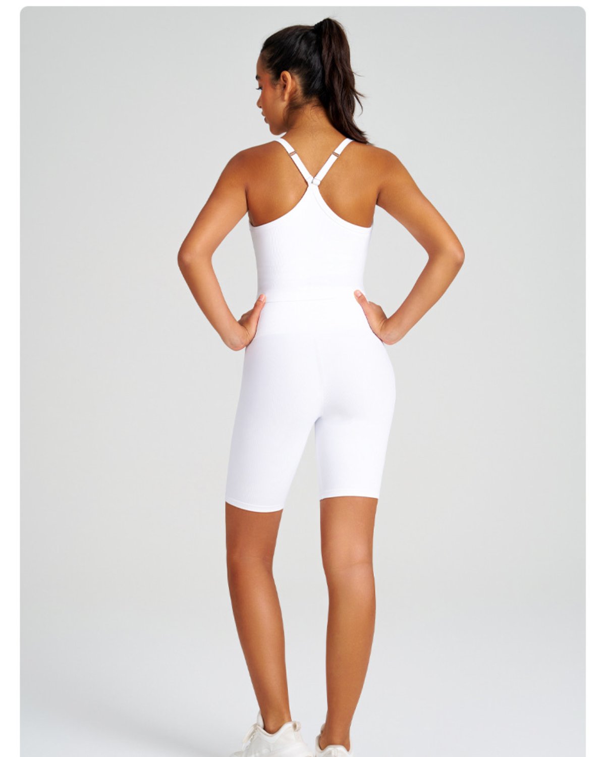 Women's Cut-and-Sew Yoga Set NS72 in White