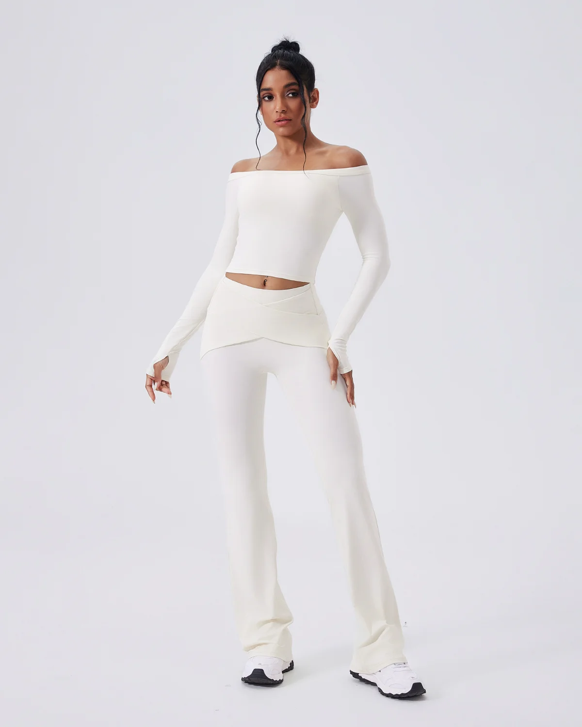 Women's Cut-and-Sew Yoga Set NS91 in White
