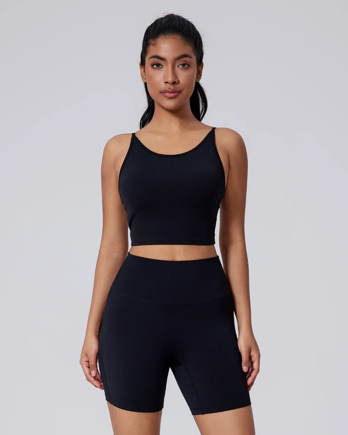 Women's Cut-and-Sew Yoga Set NS97 in Black