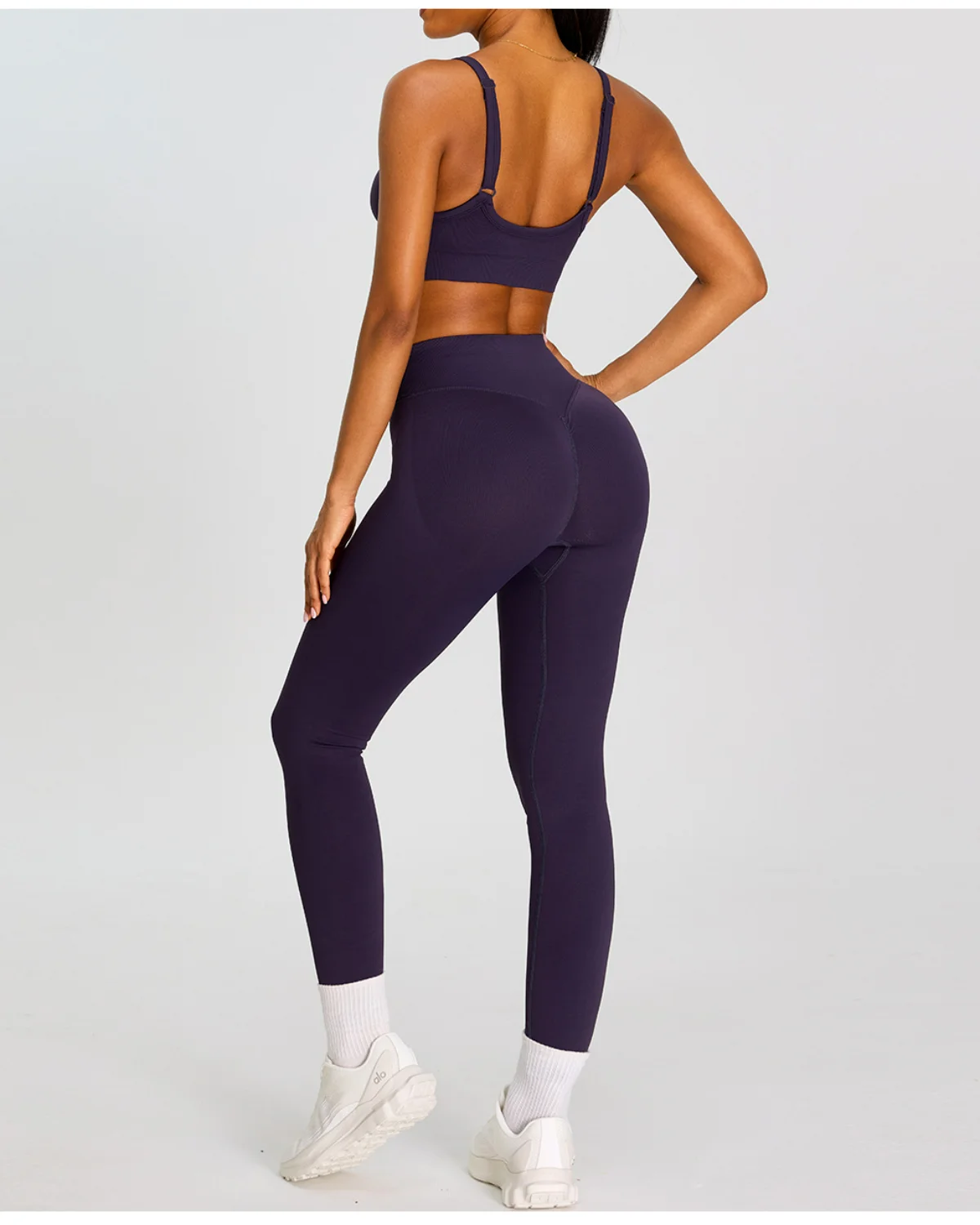 Women's Seamless Yoga Set SS153-1 in purple