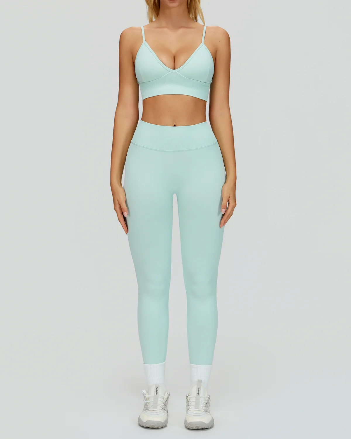 Women's Seamless Yoga Set SS39-1 in Mint