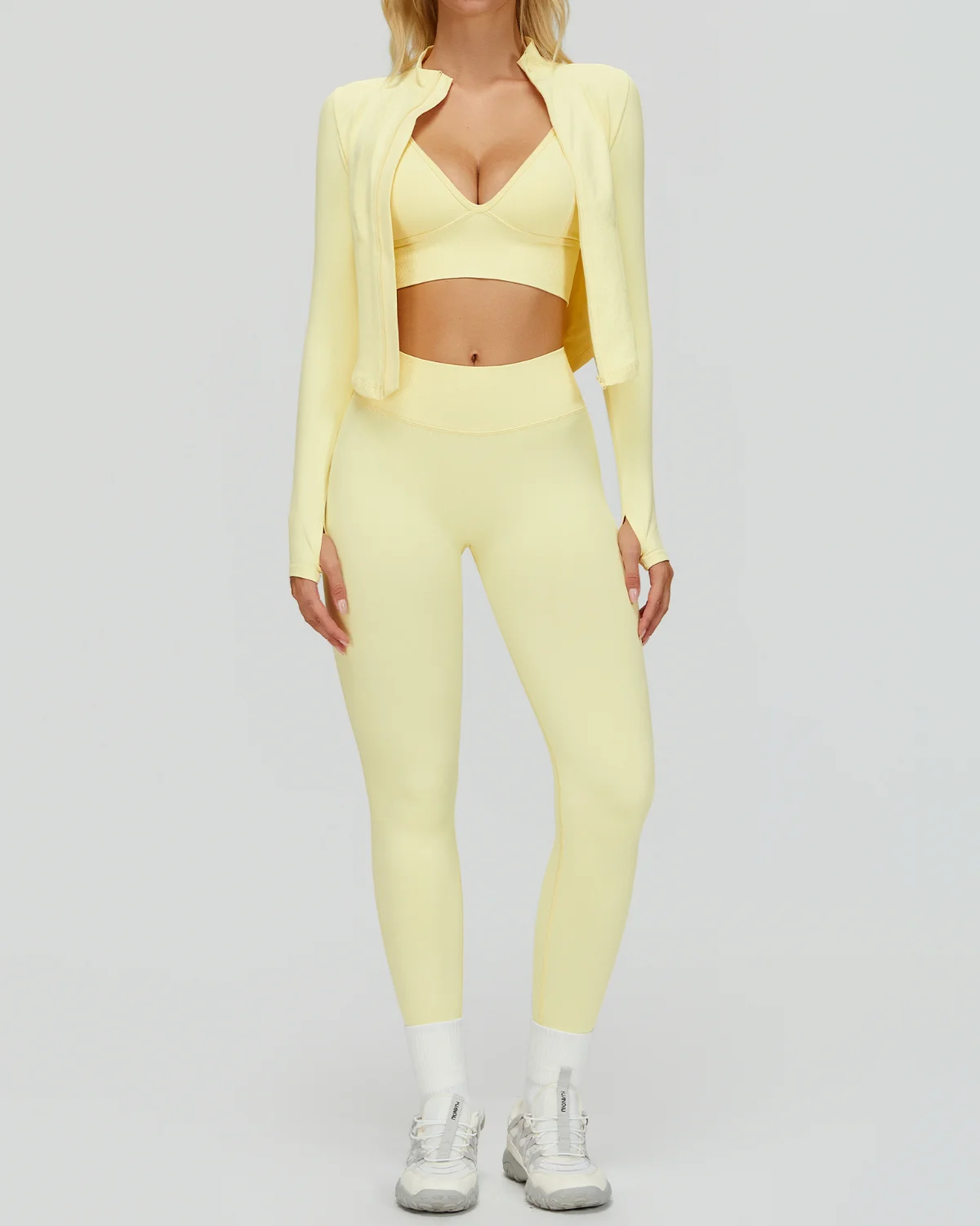 Women's Seamless Yoga Set SS40 in Pale Yellow