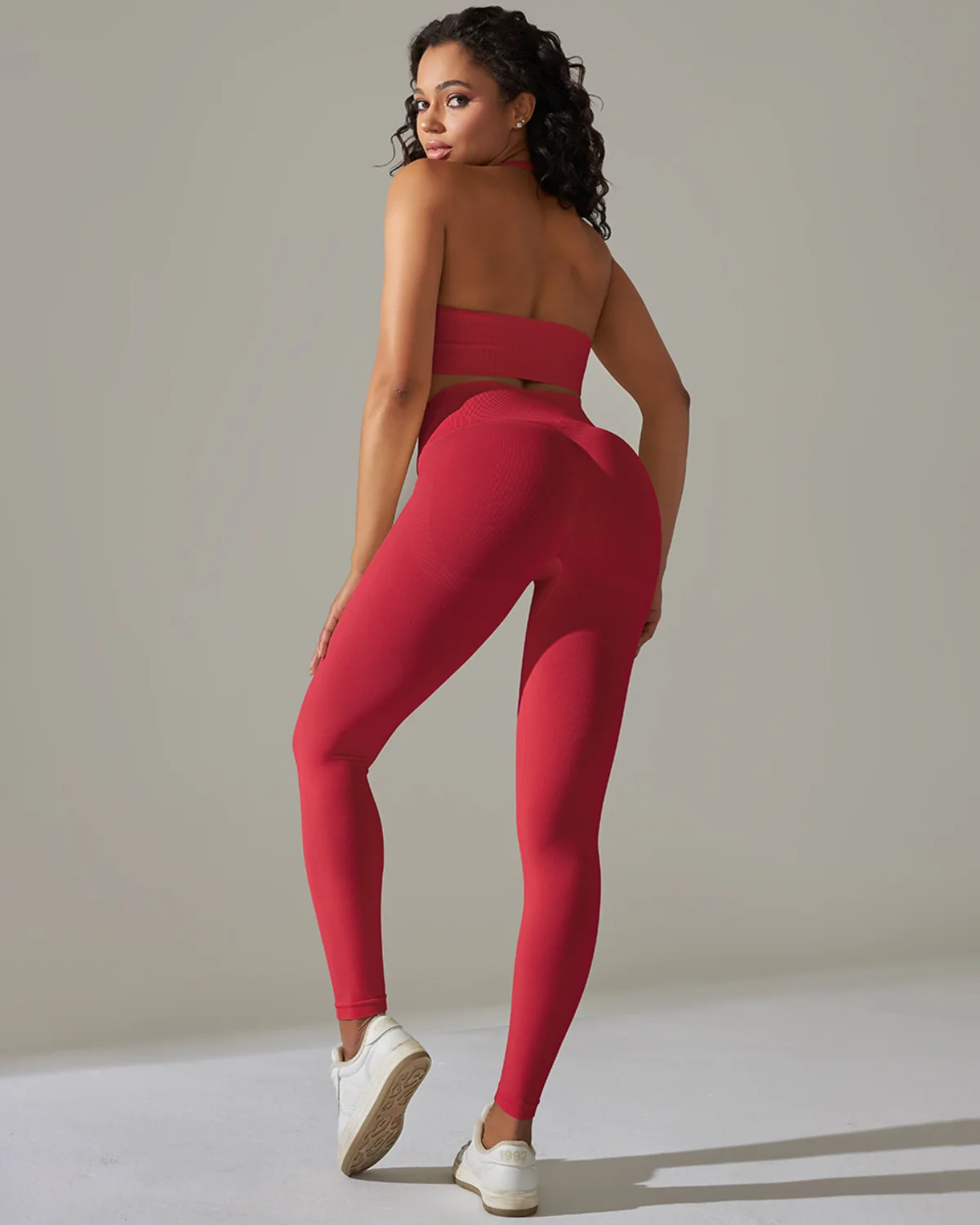 Women's Seamless Yoga Set SS64-1 in Red