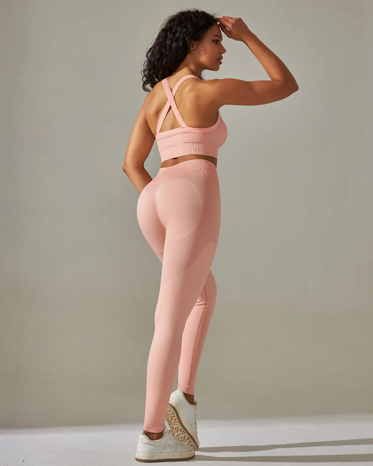 Women's Seamless Yoga Set SS65 in Blush Pink