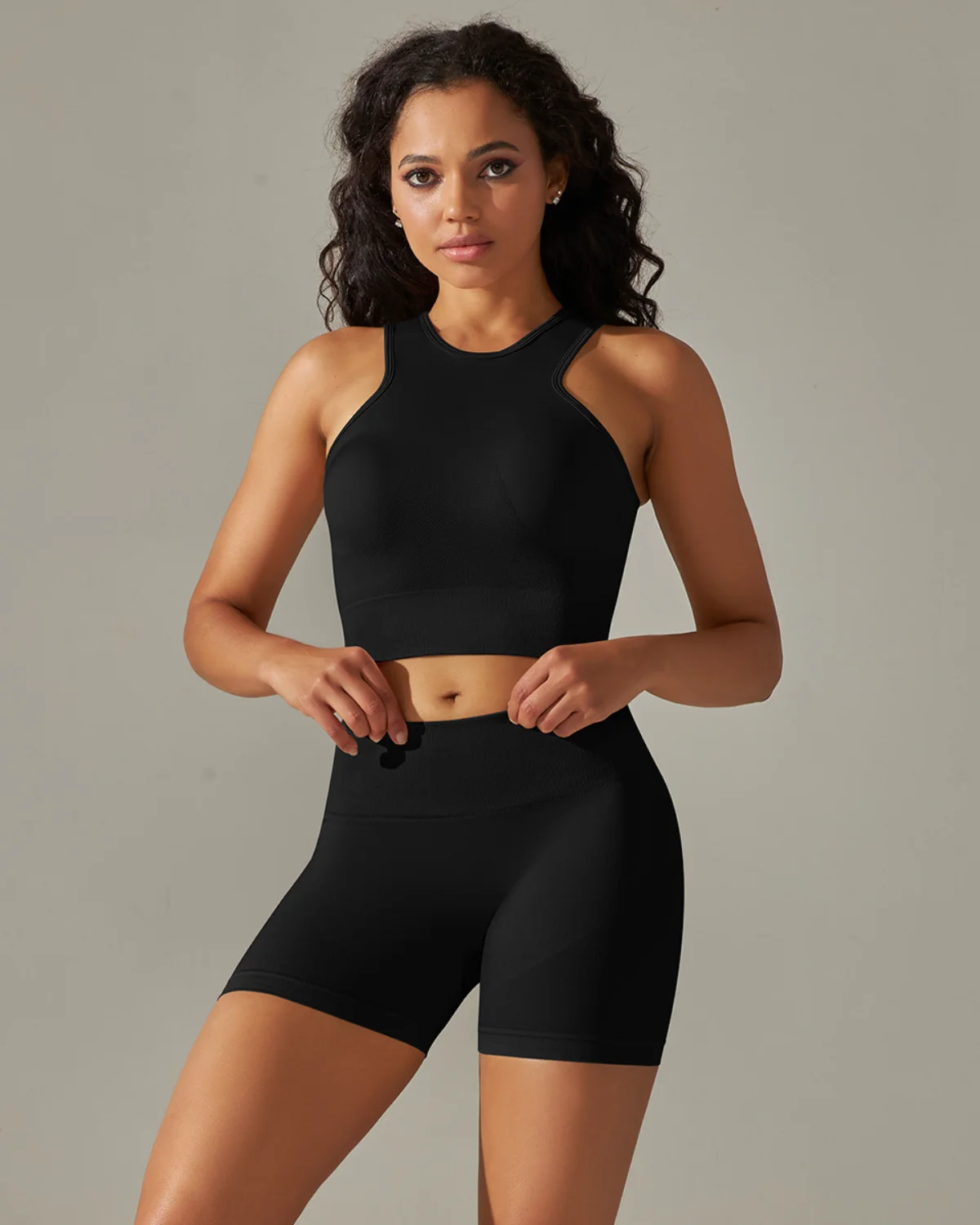 Women's Seamless Yoga Set SS75 in Black