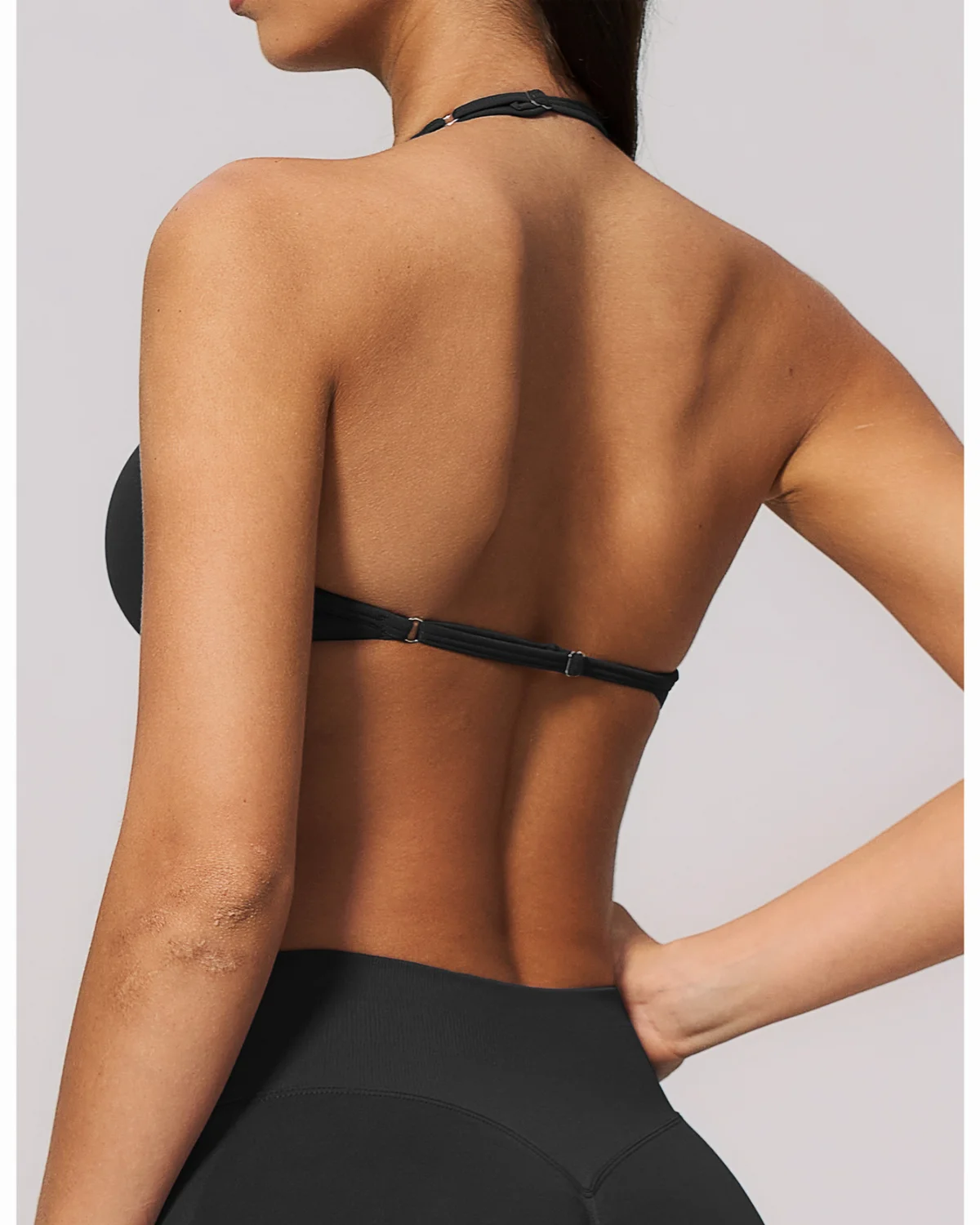 Women's Yoga Sports Bra NB191 in Black