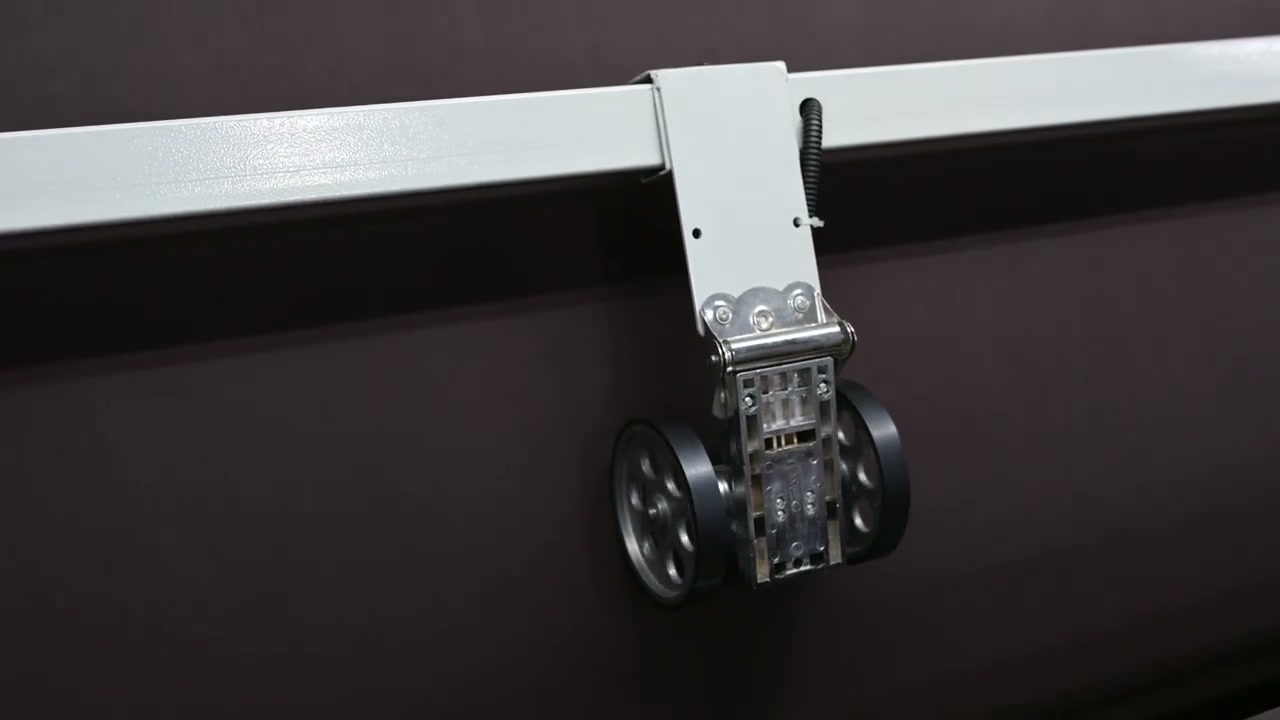 Fabric inspection equipment shown in supplied process footage